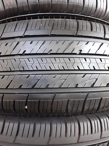 колеса dunlop: Шины, 225/60/16 2шт. Япония, лето, резина привозная, состояние — 3