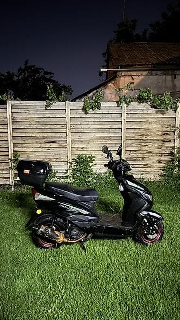 Скутерлер: Скутер түрү 125 куб. см, Бензин, Колдонулган — 6