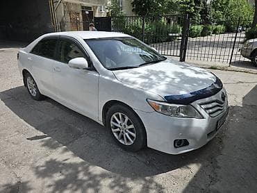 Toyota Camry: 2011 г., 3.5 л, Автомат, Бензин, Седан