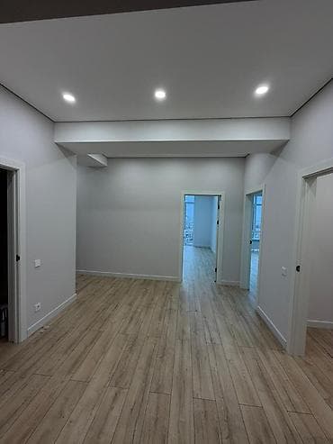 Недвижимость: 3 комнаты, 100 м² — 3