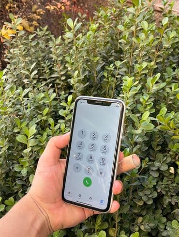 ноутбук appl: IPhone 11, Б/у, 128 ГБ, Белый, Чехол, 85 % — 6