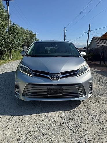 Toyota Sienna: 2019 г., 3.5 л, Автомат, Бензин, Минивэн