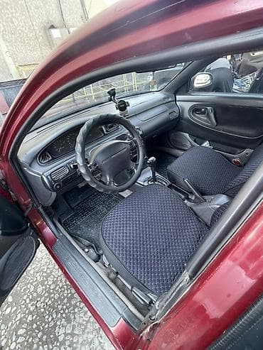 cx 9: Mazda 626: 1997 г., 2 л, Автомат, Бензин, Седан — 4