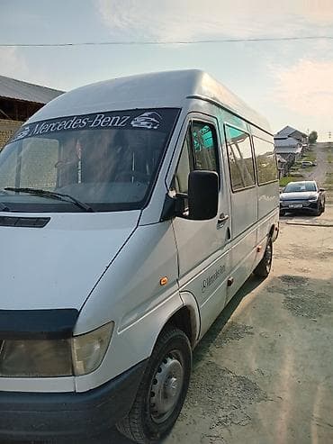 r17 kia: Автобус, Mercedes-Benz — 2