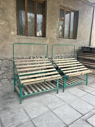 Торговое оборудование: Продаются раскладные металлические стенды-лавки для продажи овощей и — 1