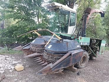 Продается Кукурузоуборочный комбайн самоходный Е 281 (форсажного типа