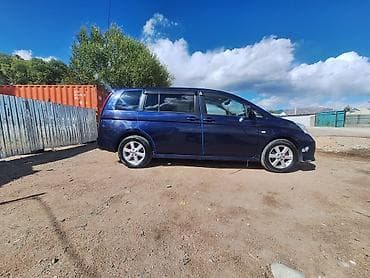 step rf3: Toyota Isis: 2005 г., 2 л, Типтроник, Бензин, Минивэн — 4