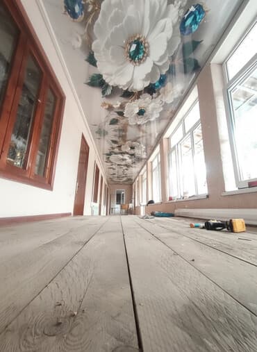 комот с зеркалом: Натяжной потолок Глянцевое Монтаж — 2