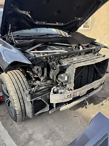 q 7: BMW, Б/у — 3