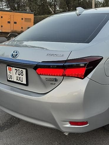 byd e2 2019: Toyota Corolla: 2020 г., 1.8 л, Вариатор, Гибрид, Седан — 9