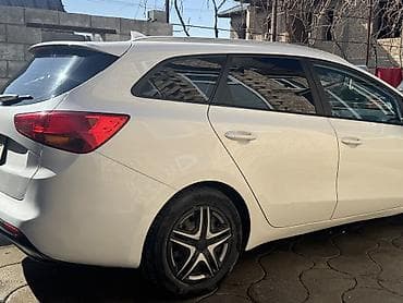ручка форд фокус 1: Kia Ceed: 2017 г., 1.6 л, Типтроник — 4
