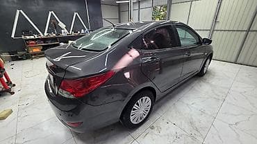 Транспорт: Hyundai Solaris: 2012 г., 1.6 л, Кол менен иштөөчү, Бензин, Седан — 6