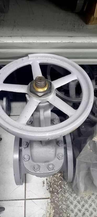 краник: Запорный клапан, Материал: Металл, Диаметр резъбы: 200 мм — 10