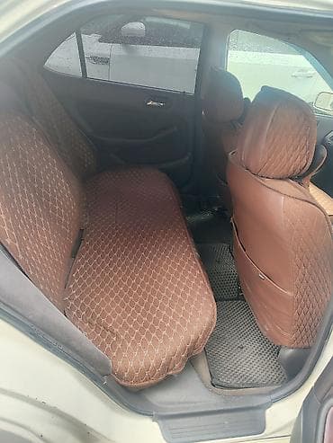 авто авария: Honda Accord: 2000 г., Седан — 5