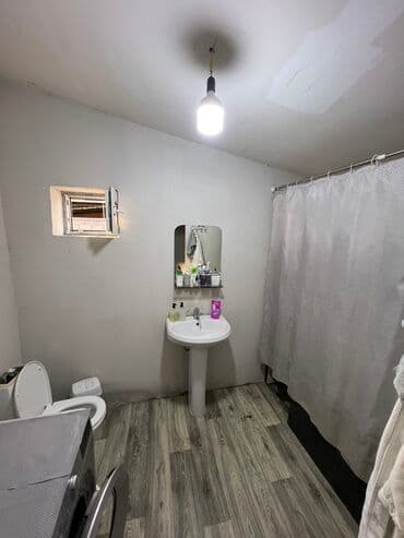 дом квартира бишкек: Дом, 7 м², 2 комнаты — 10