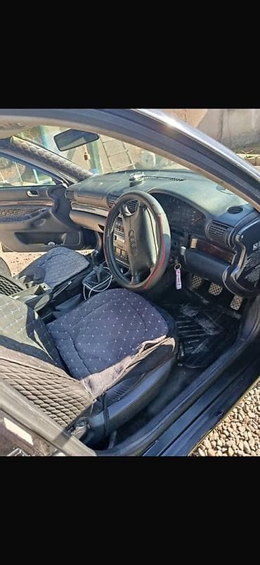 продажа кара: Audi A4: 1996 г., 2.6 л, Механика, Бензин, Седан — 3