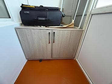 ош кийимдер: Кире бериш үчүн гарнитур, Шкаф, ДСП — 3