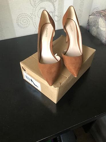 Продаю туфли MANGO
Цена 3500с
Одевала один раз