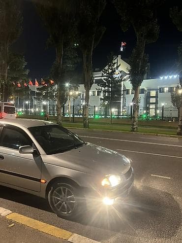 рекстон авто: Toyota Avensis: 1998 г., 1.6 л, Кол менен иштөөчү, Бензин, Седан — 3