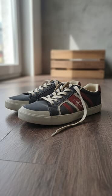 Мужские кроссовки, 41, Новый, Самовывоз, Бесплатная доставка