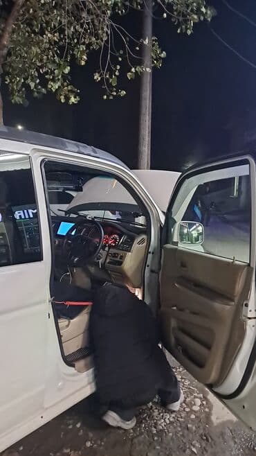 Продажа авто: Honda Stepwgn: 2001 г., Автомат, Бензин, Минивэн — 5