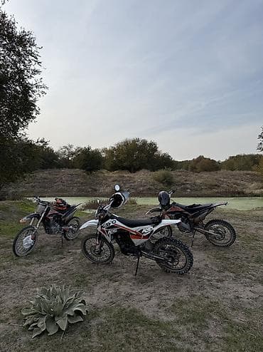 hyundai xcient: Продаю эндуро в отличном состоянии и с маленьким пробегом Мот очень — 3