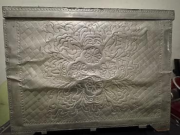 сундук деревянный: ПРОДАЮ ТРИ СУНДУКА 1. Черный 1,05х0,5 (выс.0,5)- 1,000 сом 2 — 7