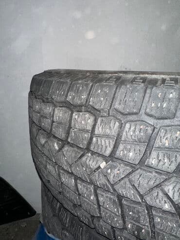 шины на внедорожник: Шины 265 / 65 / R 17, Зима, Б/у, Комплект, Внедорожные (АТ/МТ), Maxxis — 3