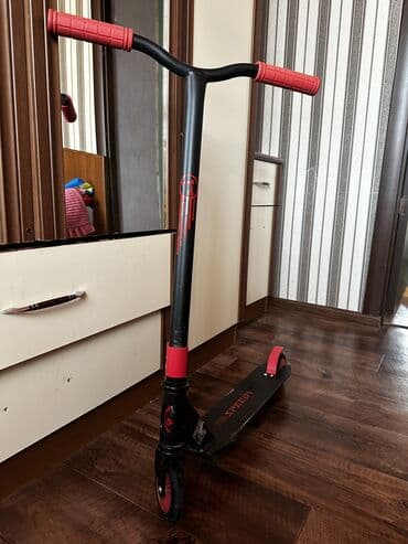eilik robot купить бишкек: Продается трюковый самокат.покупали год назад в турции за 100$ продаем — 1