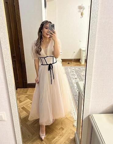 Вечернее платье, А-силуэт, Длинная модель, Фатин, С рукавами, Корсет, S, M