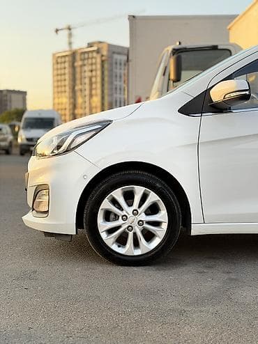 спарк 2020: Chevrolet Spark: 2020 г., 0.1 л, Автомат, Бензин, Хэтчбэк — 4