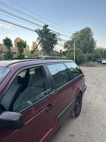газель 4 4: Volkswagen Passat: 1989 г., Универсал — 10