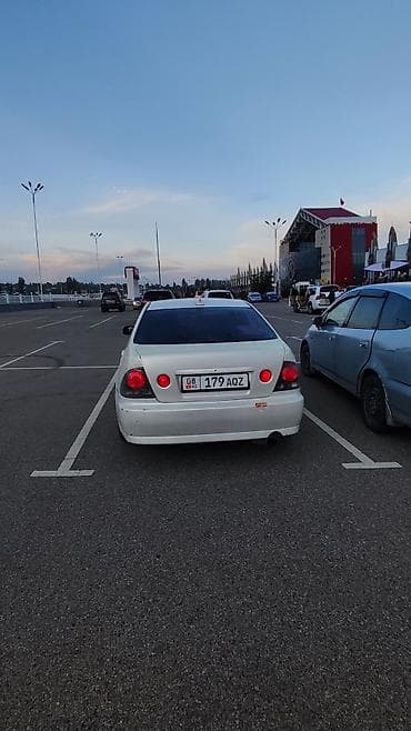 Toyota Altezza: 2003 г., 2 л, Автомат, Бензин, Седан — 4