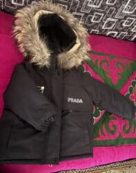 спортивное оборудование: Детская зимняя парка с меховой отделкой новая (90 р) нам не подошел — 1