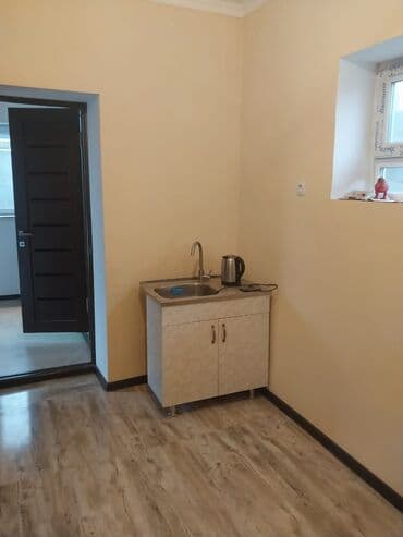 район пишпек дом: Дом, 72 м², 4 комнаты, Собственник — 2