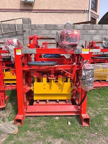 Вибропресс для производства блоков Hongfa QTJ4-40B2 Назначение: - at lalafo.kg Вибропресс для производства блоков Hongfa QTJ4-40B2 Назначение: -