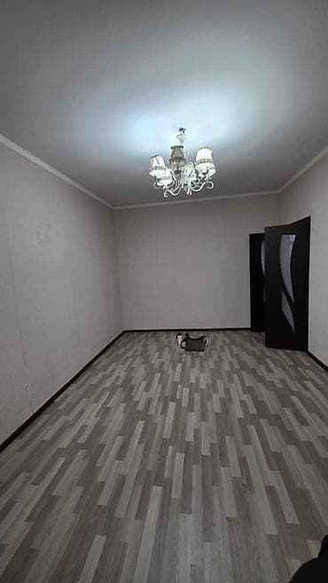 продаю квартиру 9 микрарайоне: 1 комната, 33 м², 105 серия, 9 этаж, Старый ремонт — 4