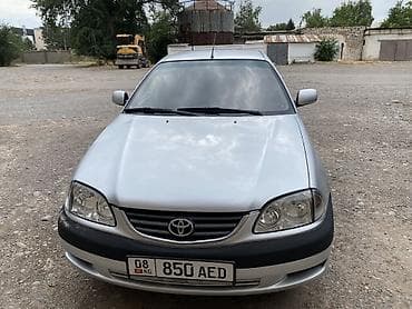 Унаа: Toyota Avensis: 2001 г., 1.8 л, Кол менен иштөөчү, Бензин, Лифтбек — 2