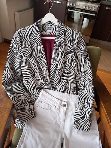 Пиджаки, жакеты: Эффектный жакет с модным принтом Зебра от бренда VERO MODA — 7