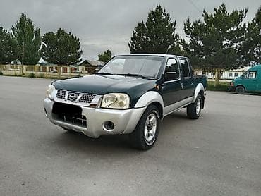 Nissan Pickup: 2015 г., 2.4 л, Механика, Бензин, Пикап — 1