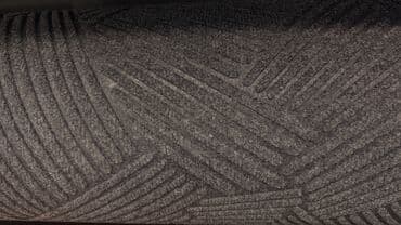 обшивка дом: Ковролин на резиновой основе с рельефным геометрическим узором. В — 1