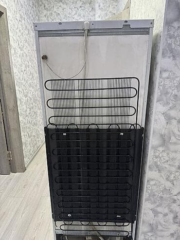 камера слежения: Холодильник Indesit, Б/у, Двухкамерный, 60 * 175 * — 4