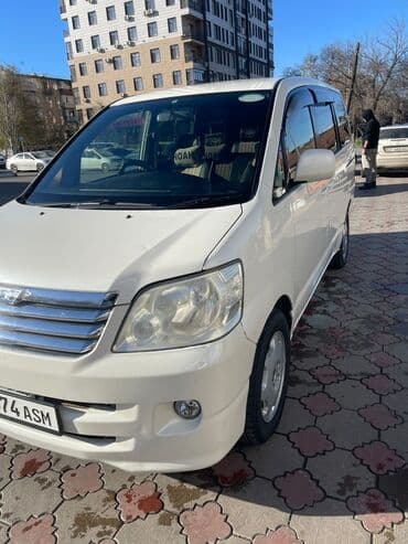 мотор на степвагон: Toyota Noah: 2003 г., 2 л, Автоматтык, Бензин, Вэн/Минивэн — 3