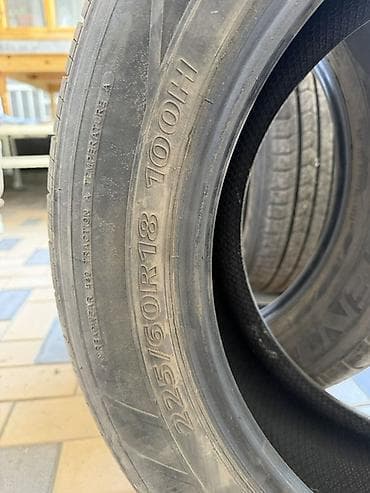 Комплект из 4 летних шин. Параметры: - Размер: 225/60 R18 - Индекс — 3
