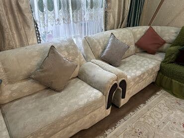 офисный кресло б у: Продается диван! Можно ставить по разному, если разделить, то из 4 шт — 4