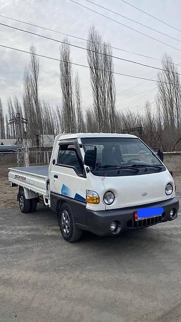 пл: Легкий грузовик, Hyundai, Стандарт, 3 т, Б/у — 2