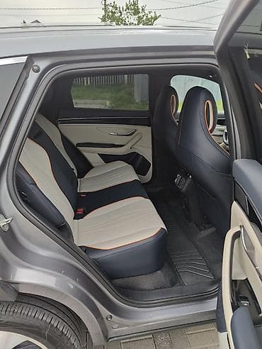 BYD: BYD Song Plus: 2021 г., 0.1 - engine capacity л, Автомат, Электромобиль, Кроссовер — 9