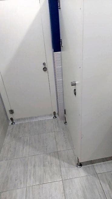 модульные баня: Туалетные кабинки и межкомнатные перегородки из лдсп на заказ.Срок — 4