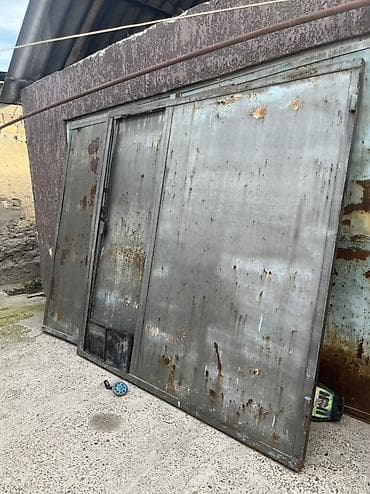 Направляющие и рельсы для ворот: Металлические раздвижные ворота - Конструкция: три створки на — 2