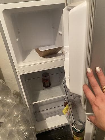 витренные холодильники: Для молочных продуктов — 4